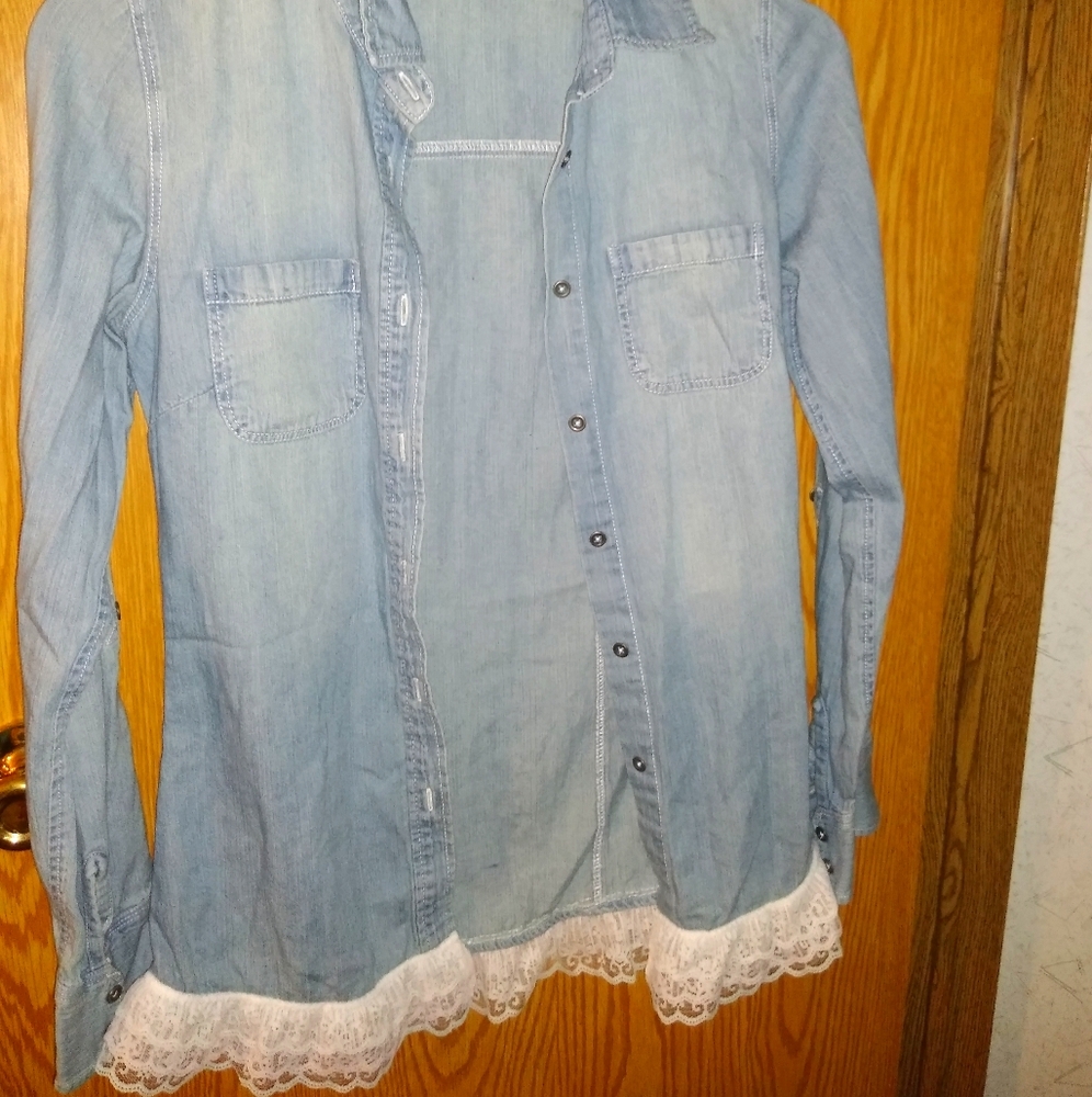 Jean Shirt With Lace Bottom